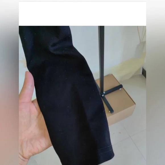 Designer Inspired, Black, Quilted Women's Cropped Puffer Jacket, Size Small - Picture 8 of 12